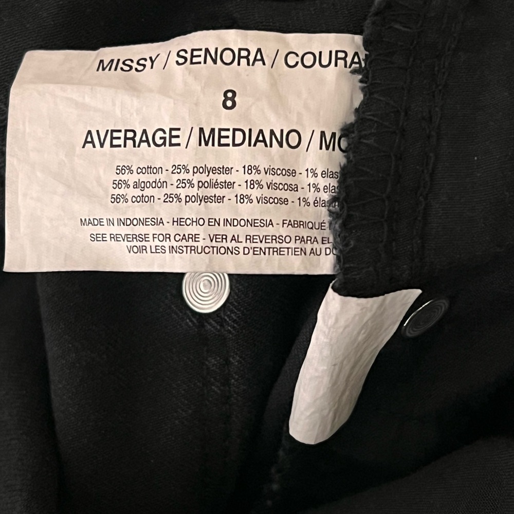 Gloria Vanderbilt | Rail straight high rise classic black jeans size 8 - Picture 12 of 13